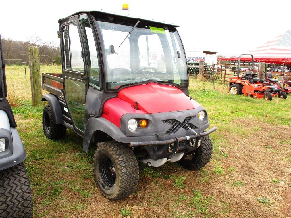 CLUB CAR XRT 1550 4WD, S/N RY1039132725, KUBOTA DIESEL ENG, MANUAL DUMP BED, ECAB, HEAT, 1670 MTR HR