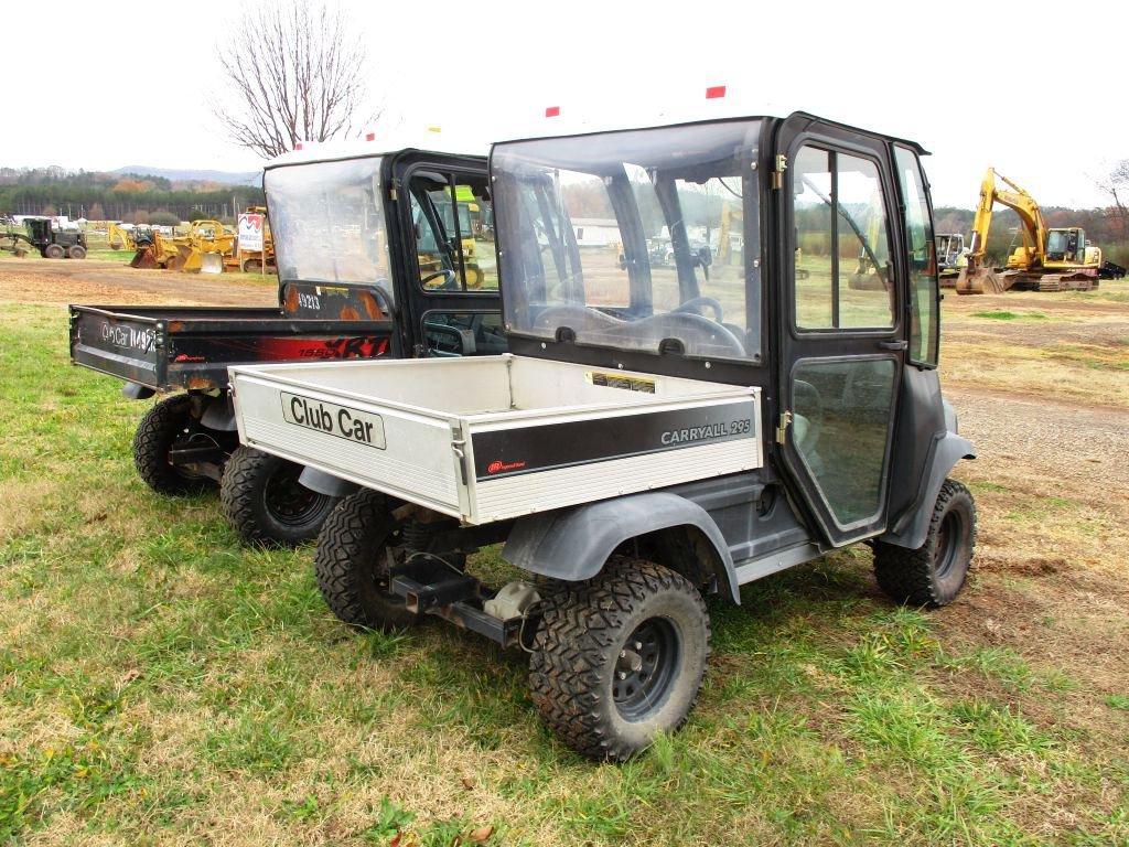 CLUB CAR CARRYALL 295 4WD, S/N RC1051160137, ECAB, MANUAL DUMP BED, 357 MTR HRS