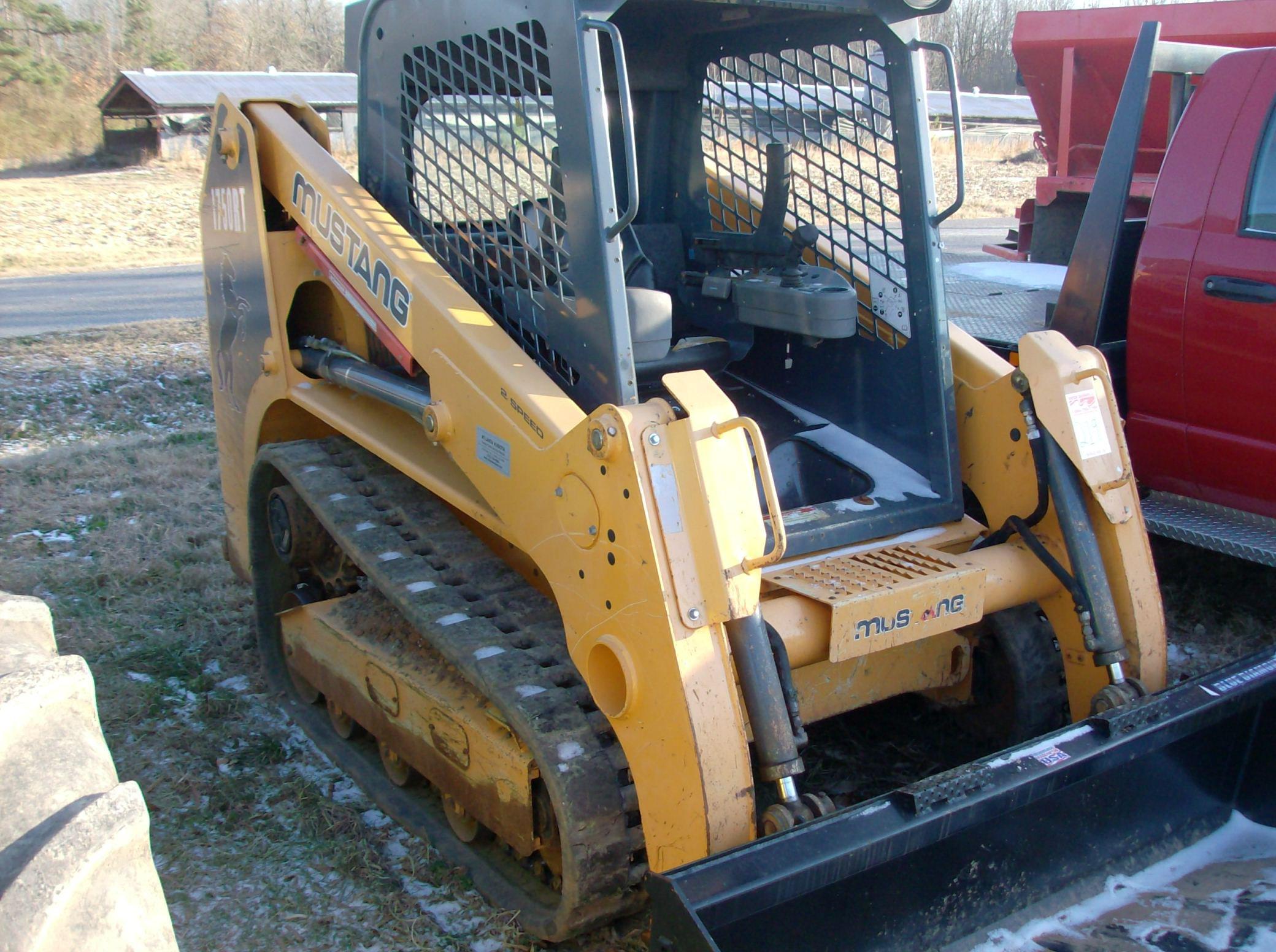 MUSTANG 1750 RT SKID STEER, S/N MMC175RTE00030874, 2 SPD, OROPS, GPB, 2,082 MTR HRS