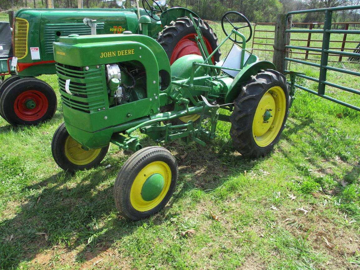 1941-1946 JOHN DEERE L, S/N N/A, WITH CULTIVATOR, HAS HERUCLES ENG