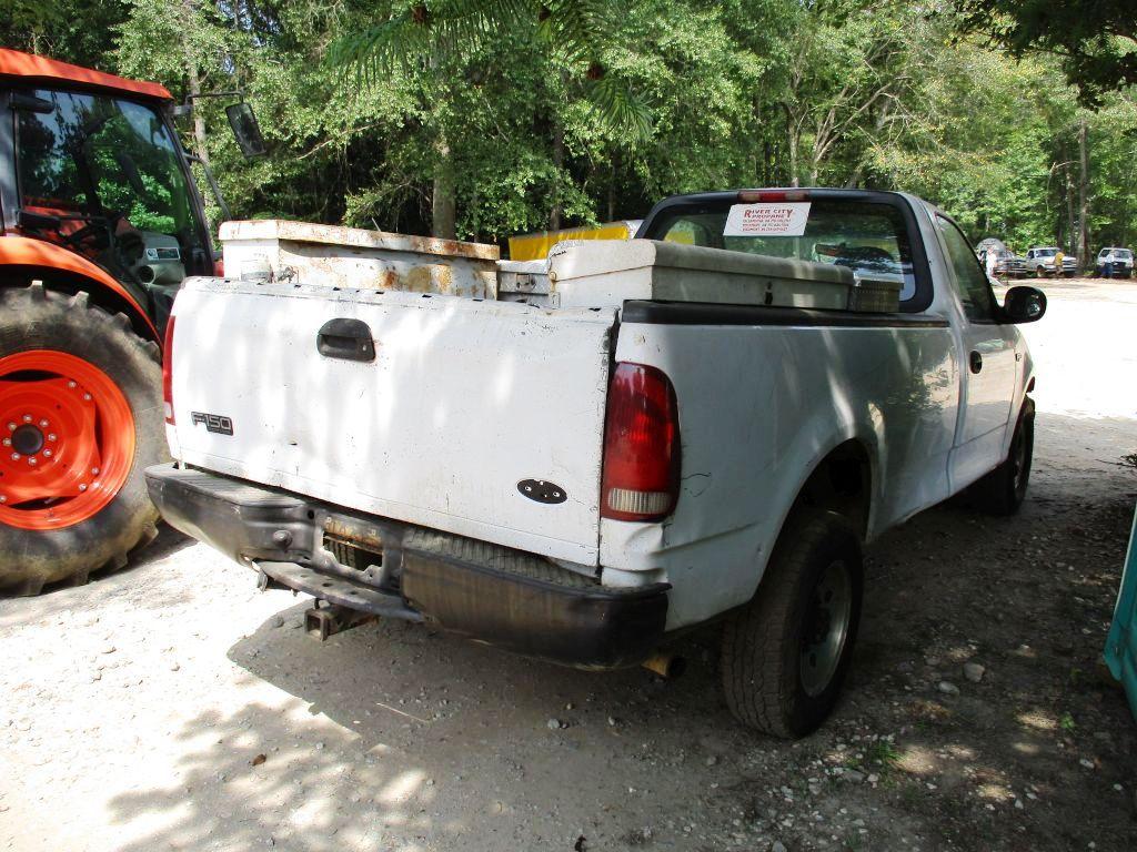 2004 FORD F150 XL, VIN 2FTRF17264CA76856, GAS ENG, A/T