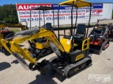 AGT INDUSTRIAL QH 12R MINI EXCAVATOR