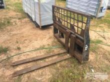 QUICK ATTACH PALLET FORKS