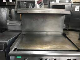 WOLF 36" GRIDDLE WITH OVEN BELOW