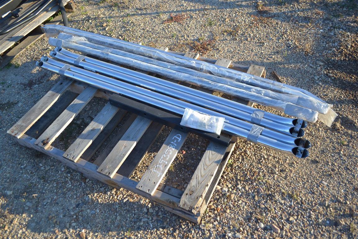 PALLET OF TRUCK ACCESSORY RUNNING BOARDS . ~