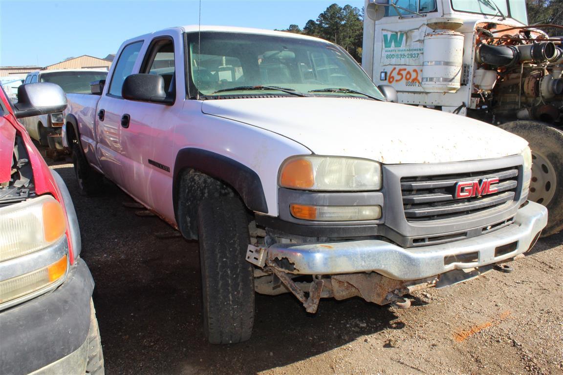 GMC 2500HD SALVAGE, 4x4, 4 Door, Diesel, Automatic Transmission, Single Axle, Tool Box,  FLOODED ITE