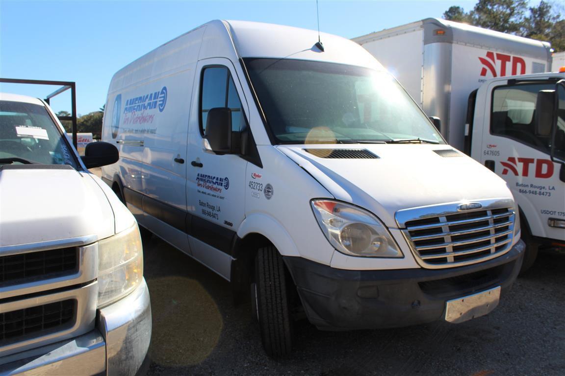 FREIGHTLINER SPRINTER 3500 Diesel Engine, Automatic Transmission, Single Axle, FLOOD DAMAGED, Miles