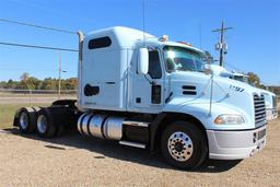 MACK PINNACLE CXU613 Sleeper, MP8 Mack Engine, 445HP, M Drive Automatic Transmission, 12,000lb Front