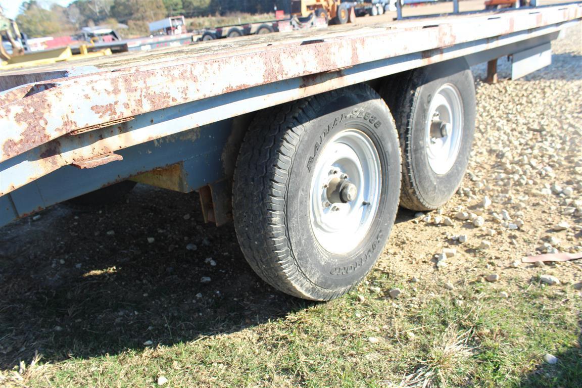 24' FLATBED TRAILER W/ DOVETAIL, RAMPS, TANDEM AXL . ~