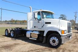 MACK PINNACLE CHU613 Day Cab, MP8 Mack Engine, 445HP, M Drive Automatic Transmission, 12,000lb Front