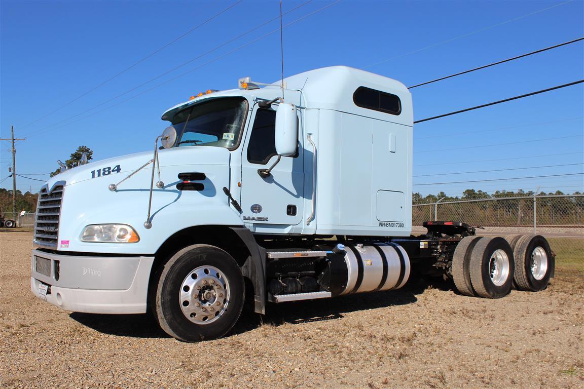 MACK PINNACLE CXU613 Sleeper, MP8 Mack Engine, 445HP, M Drive Automatic Transmission, 12,000lb Front