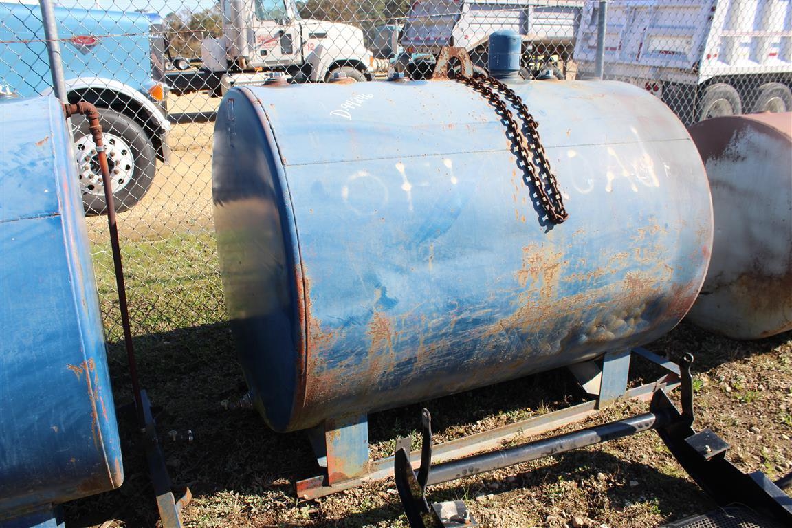 500 GALLON FUEL TANK-SKID MOUNTED . ~