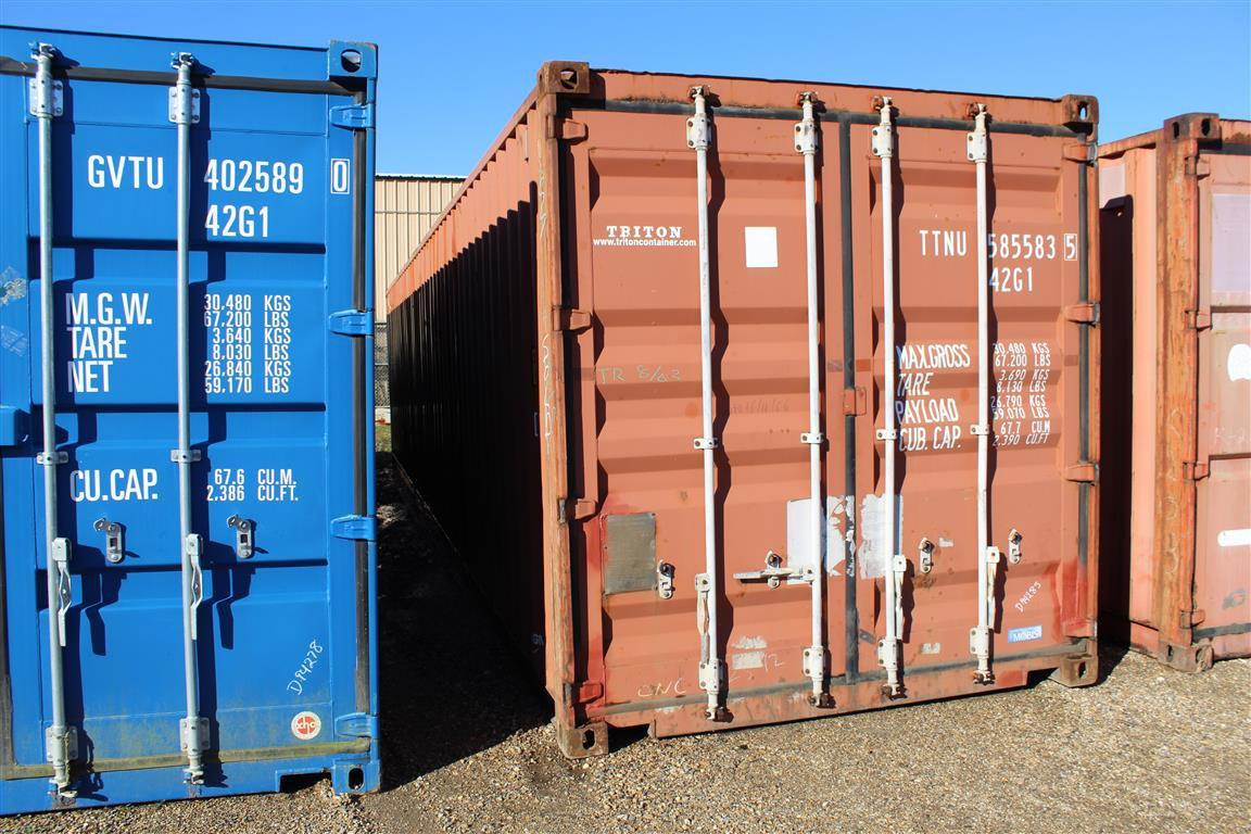 40' CONTAINER  . ~