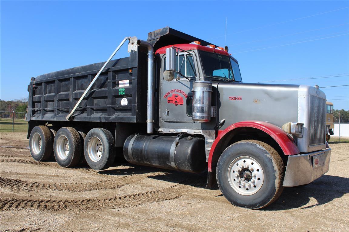 PETERBILT 378 19 yard Dump Body, Air Lift Third Axle, Hendrickson Suspension, 11R24.5 on Alum. Wheel