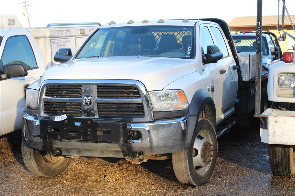 DODGE RAM 5500 SALVAGE, 11' Steel Flatbed w/ Tool Box, Crew Cab, 4x4, Cummins Diesel Engine, Automat