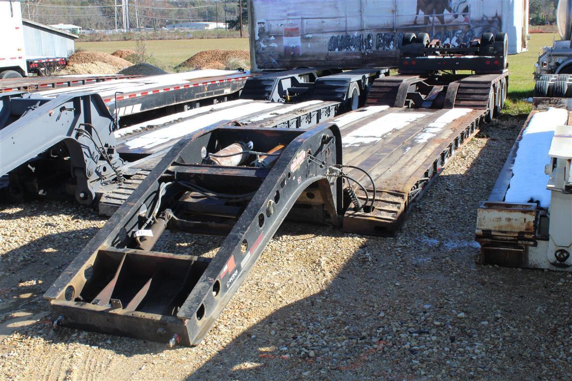 FONTAINE 53' Lowboy Trailer 26' Loadwell, Tri Axles, Pin on  ~ Y