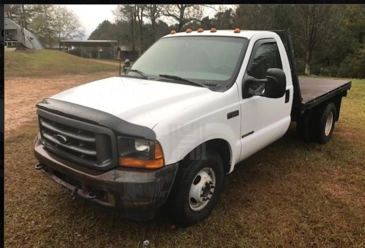 FORD F350 9' Steel Flatbed w/ Hide Away Gooseneck Ball, 2WD, 7.3 Powerstroke Diesel Engine, 6 Speed