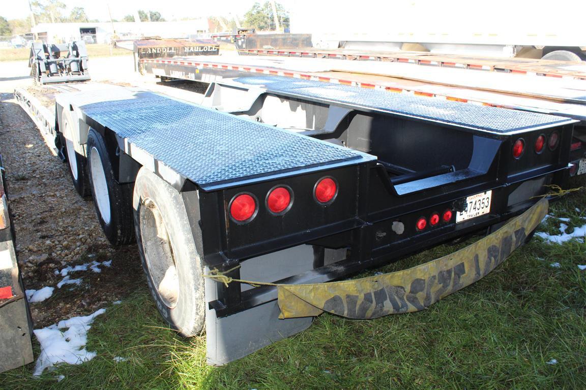 26' LOAD WELL TRAILER . Pony Gas Motor, Detachable Neck, Tri Axle  ~