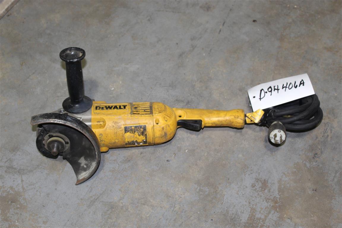 DEWALT 7" 28494 GRINDER . ~