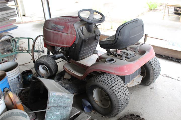 Troy-Bilt Pony Riding Lawn Mower