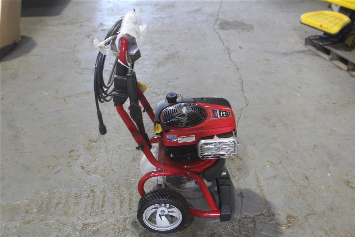 MURRAY 2800 PSI PRESSURE WASHER . B&S Gas Motor  ~