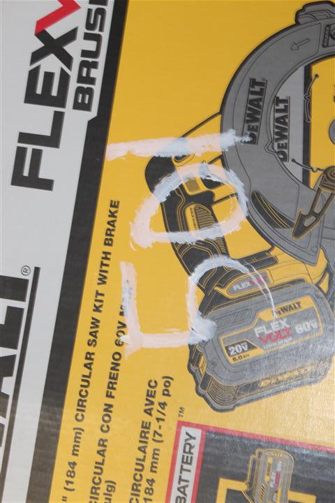 (1) DeWalt FlexVolt Brushless 60V Max 7-1/4” Circular Saw Kit w/ Brake Model DCS575T1