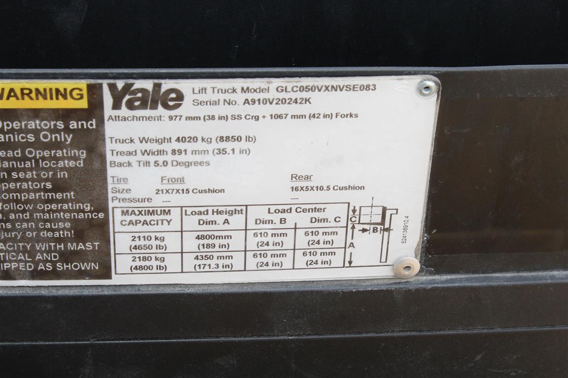 YALE GLC050VX 5000lb Capacity 3 Stage Mast Hyd. Side Shift LP Gas Engine w/ Bottle Warehouse Tires