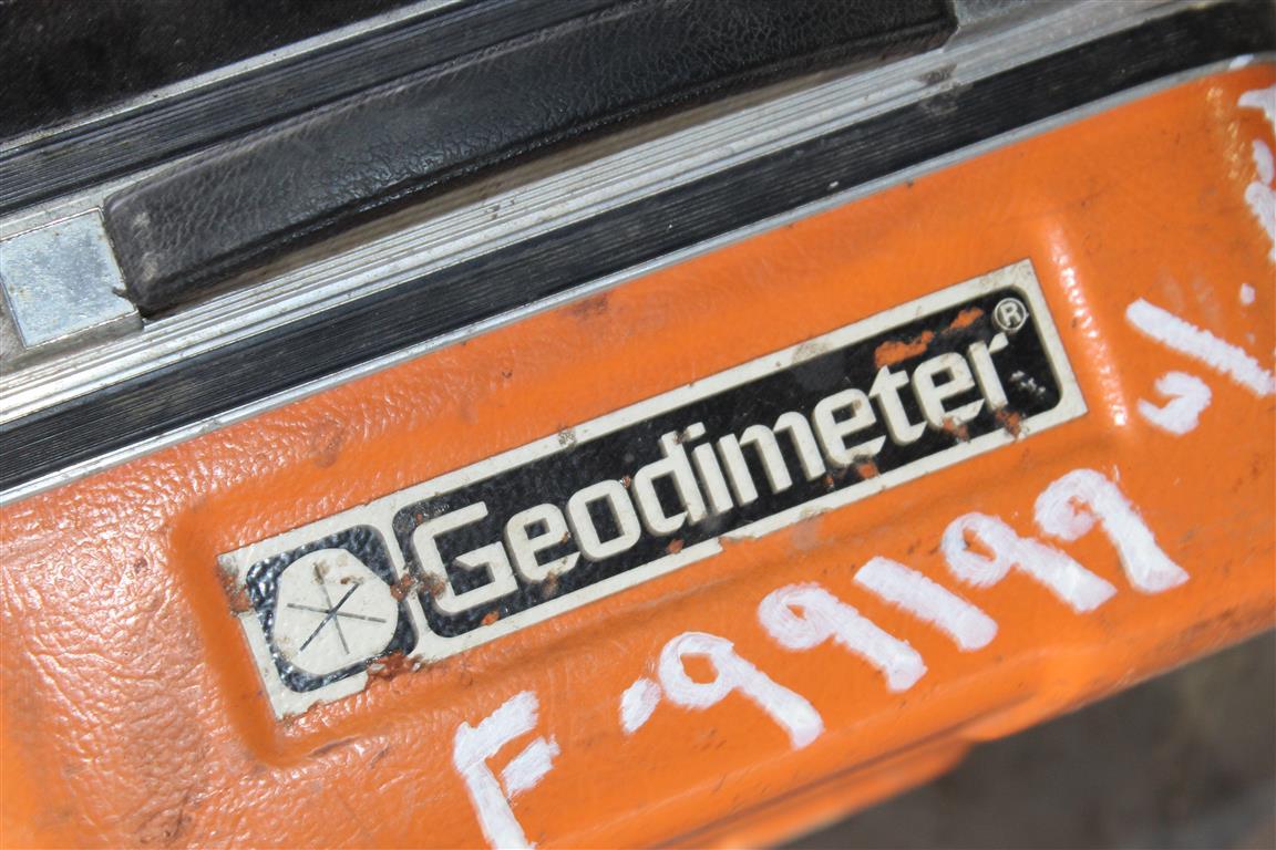 GEODIMETER W/ TRIPOD