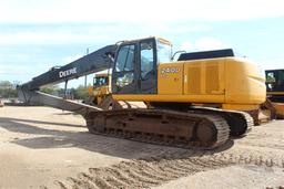 DEERE 240D LC Long Reach Enclosed Cab 60" Clean Out Bucket 32" TBG Pads