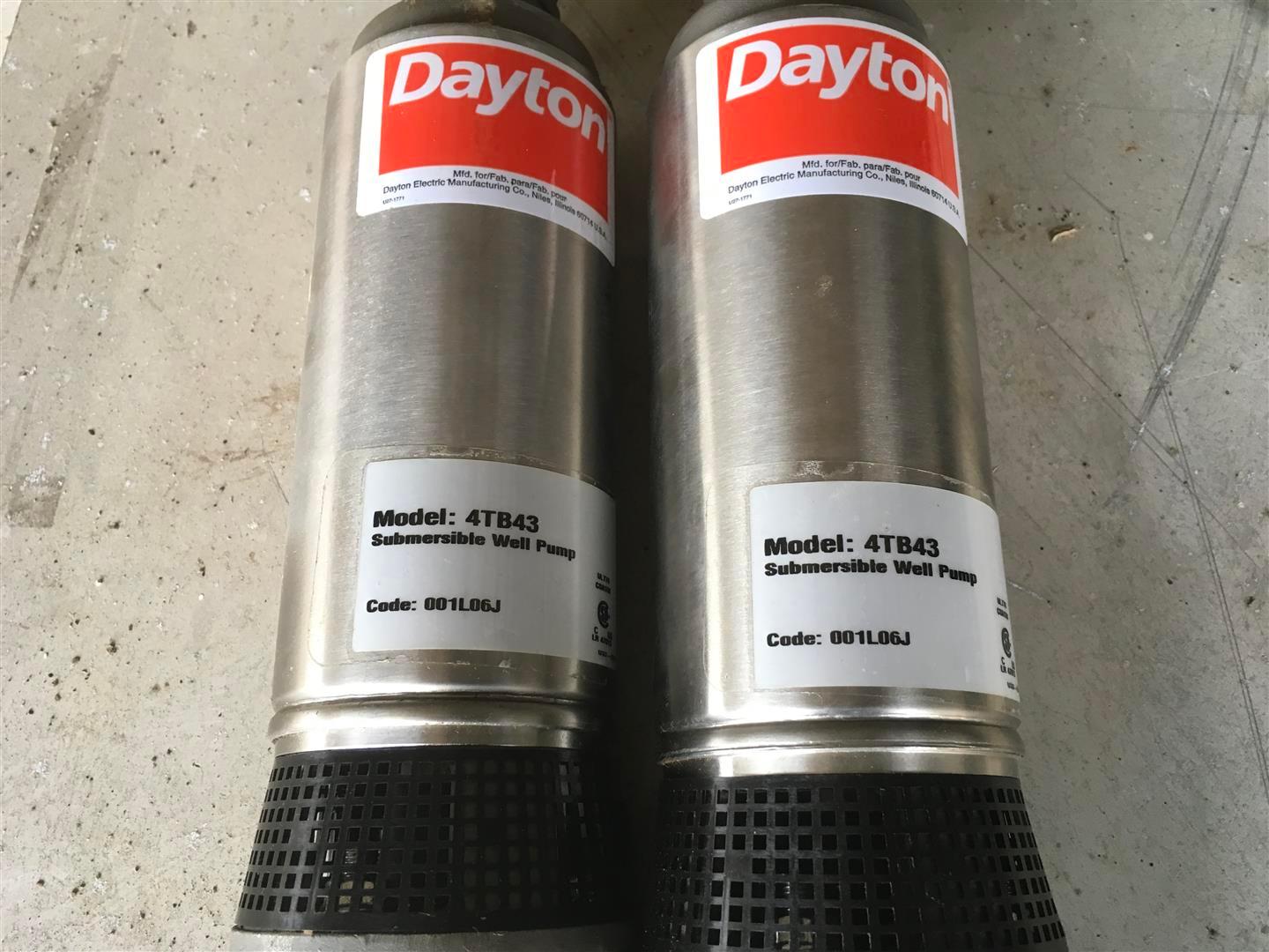 DAYTON LOT OF 2 SUBMERSIBLE WELL PUMPS, DAYTON MODEL 4TB43 UNUSED