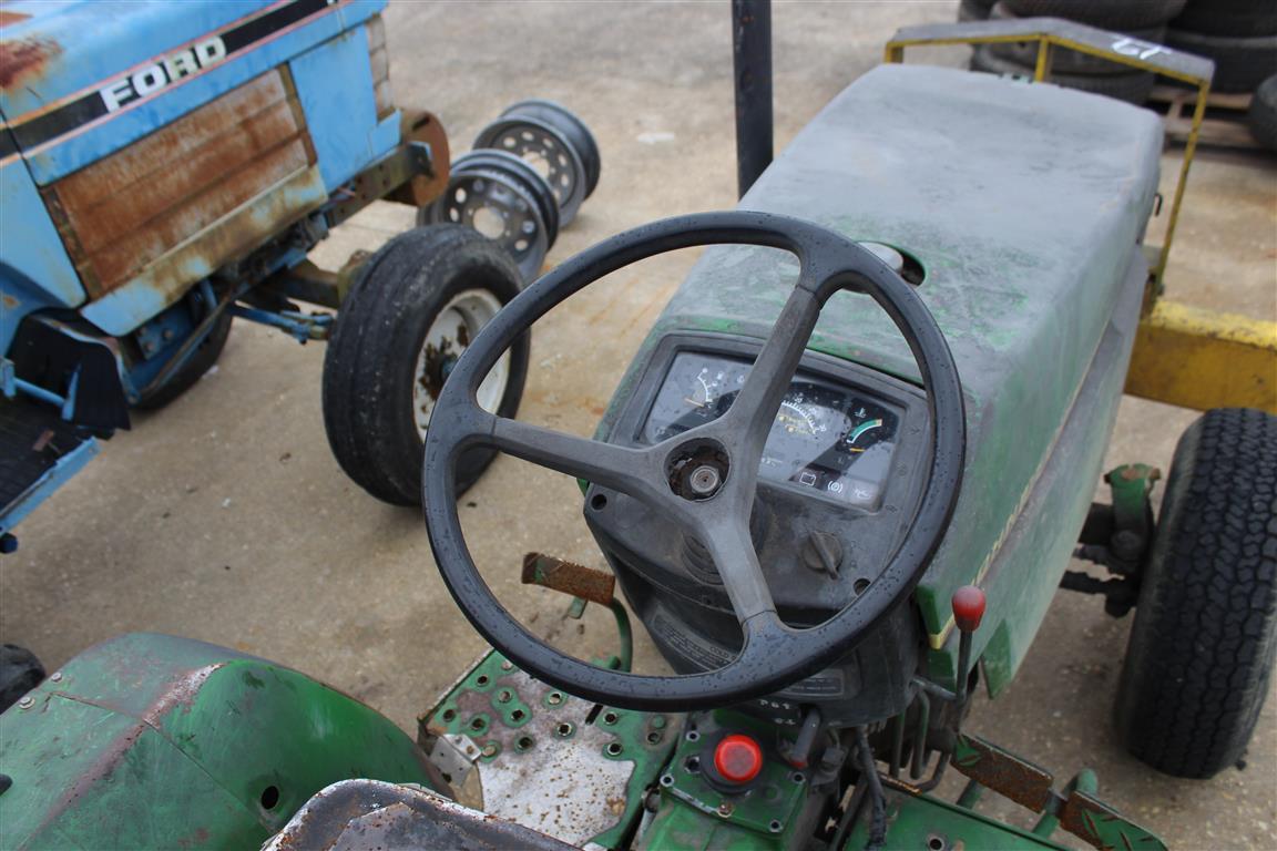 John Deere 790 Tractor, Hours 2909