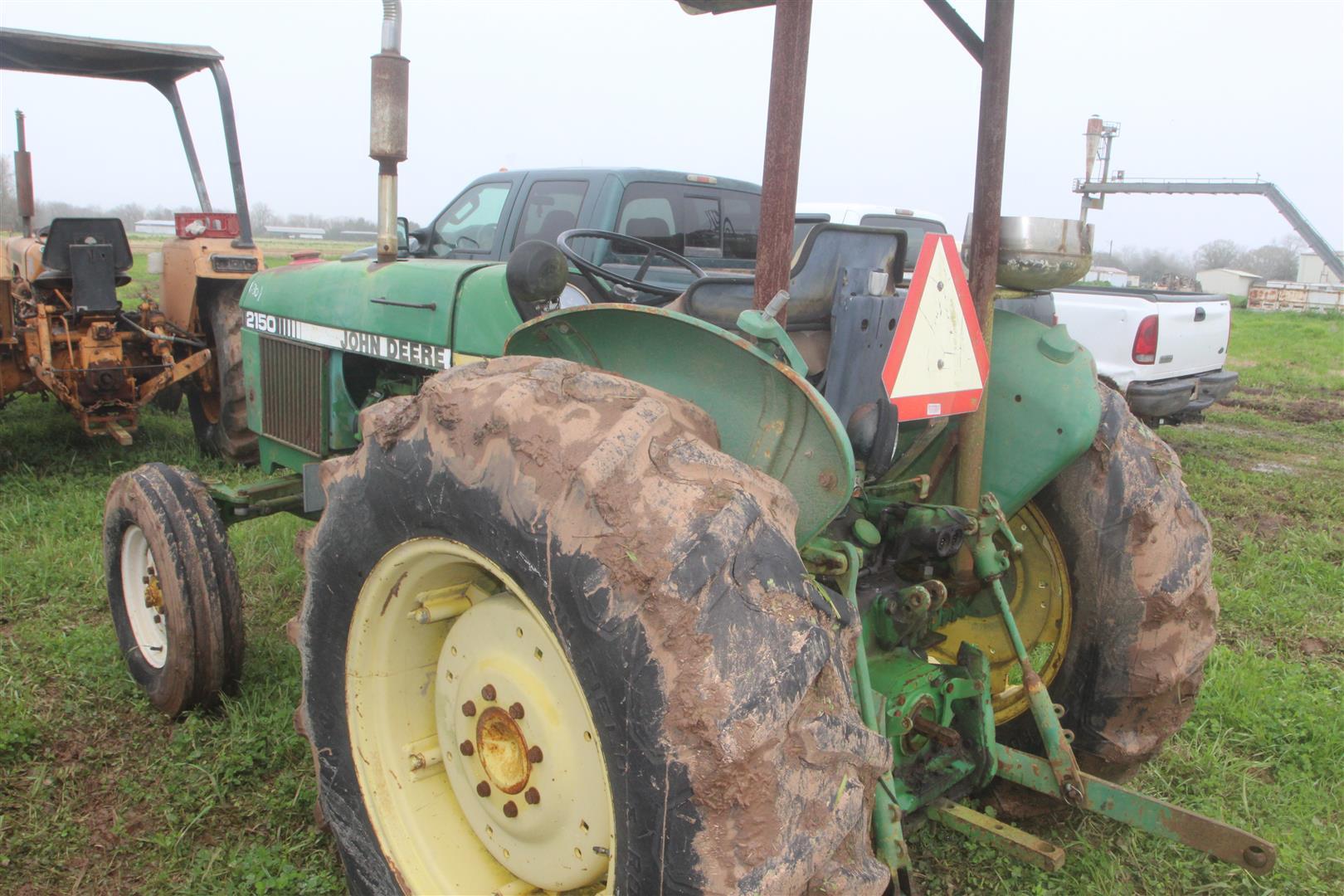 JOHN DEERE 2150 TRACTOR