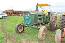 John Deere 4240 w/ Quick Hitch