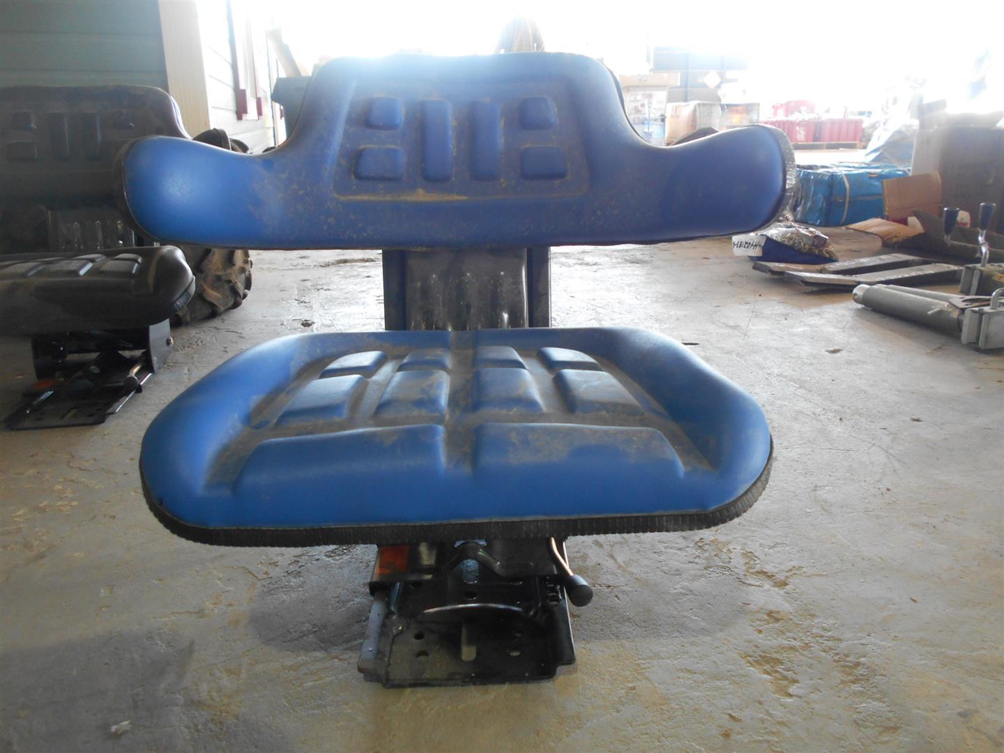 Deluxe Ford Style Tractor Seat