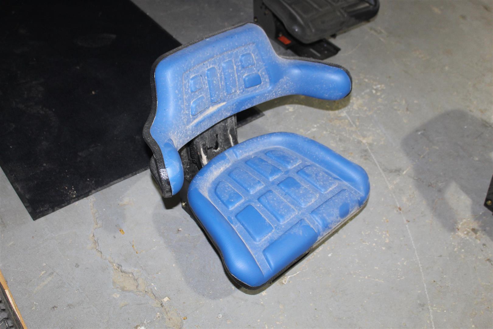 Deluxe Ford Style Tractor Seat