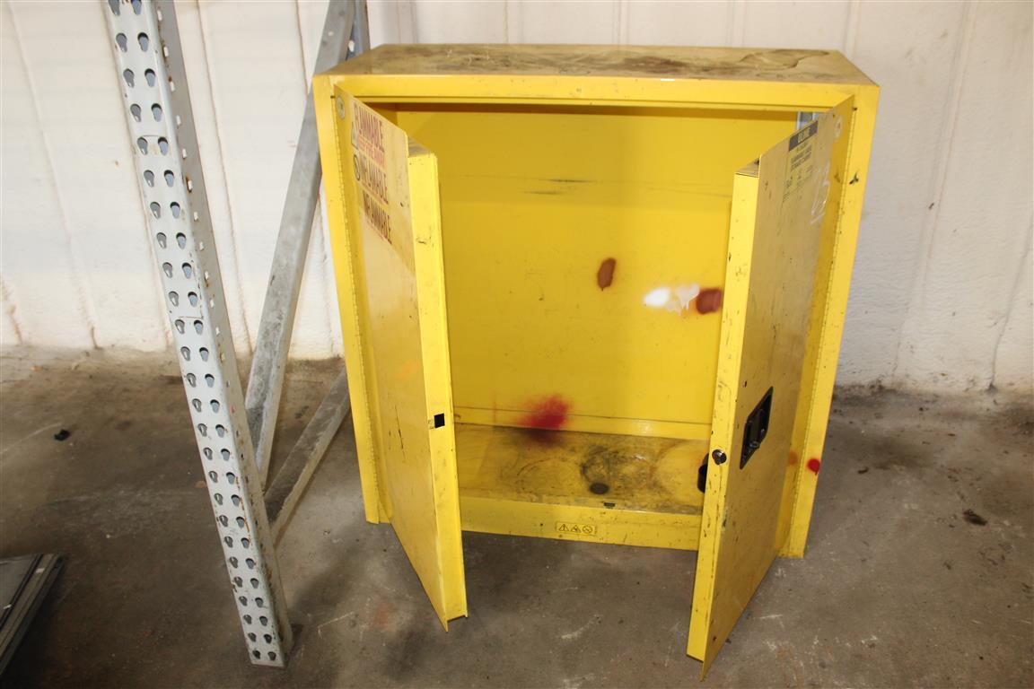 ULINE H-1563M-Y FLAMMABLE CABINET