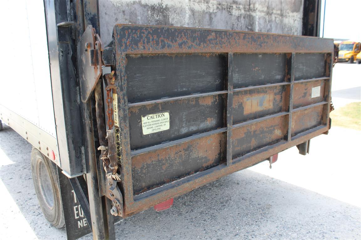 1996 FORD F350 BOX TRUCK, Morgan Box w/1250lb Lift Gate, Dual Wheels, Auto Trans., Gas Engine