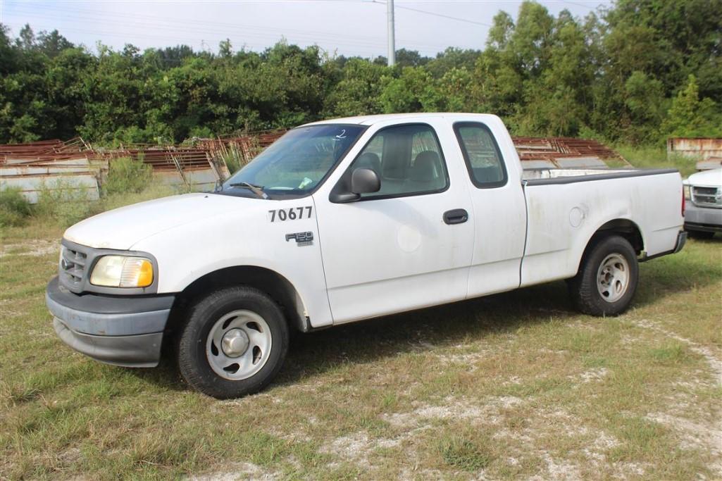 2003 FORD F-150 XL Extra Cab Truck, Sowing 154,188 miles