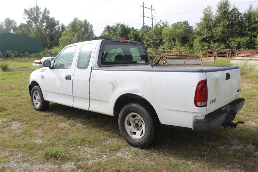 2003 FORD F-150 XL Extra Cab Truck, Sowing 154,188 miles