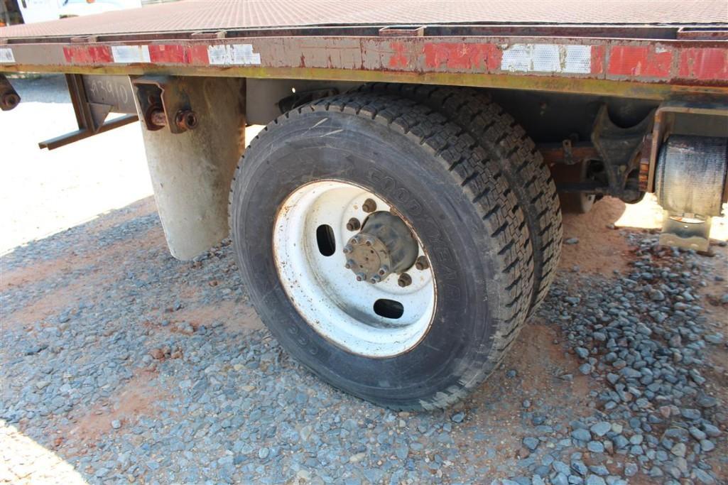 2003 INTERNATIONAL 4300 FLATBED