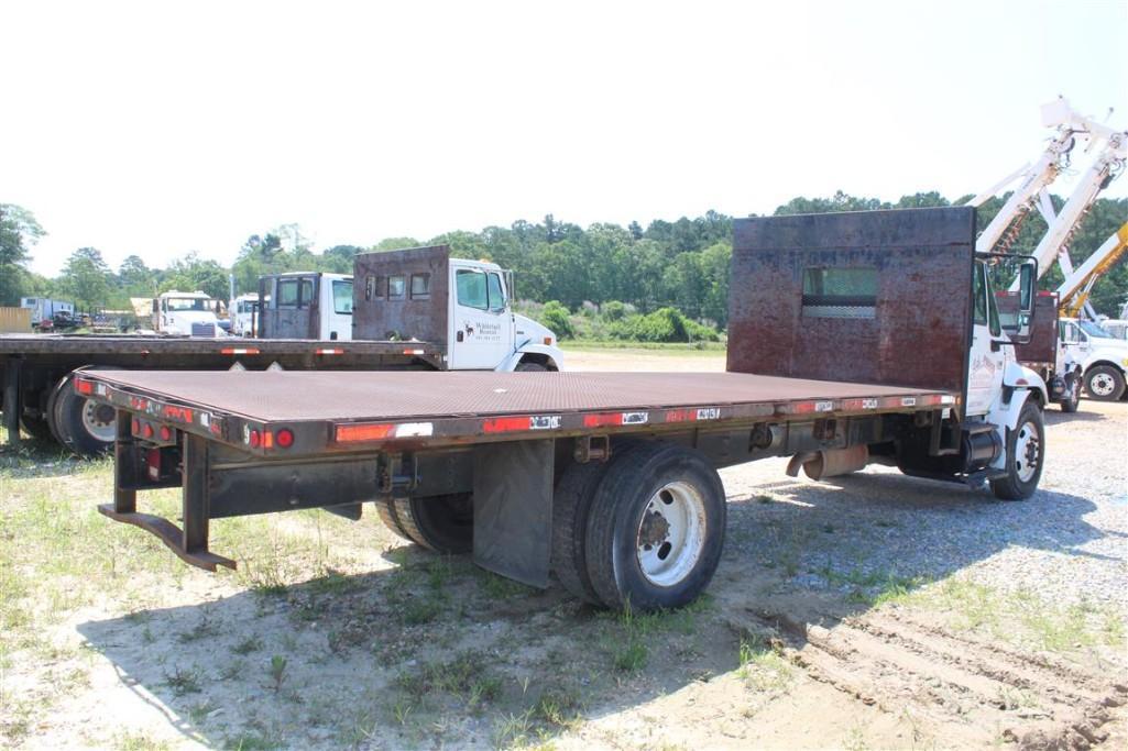 2003 INTERNATIONAL 4300 FLATBED