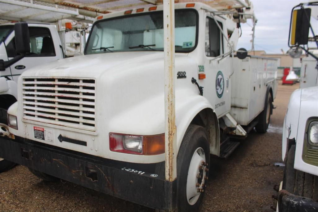 2001 INTERNATIONAL 4700