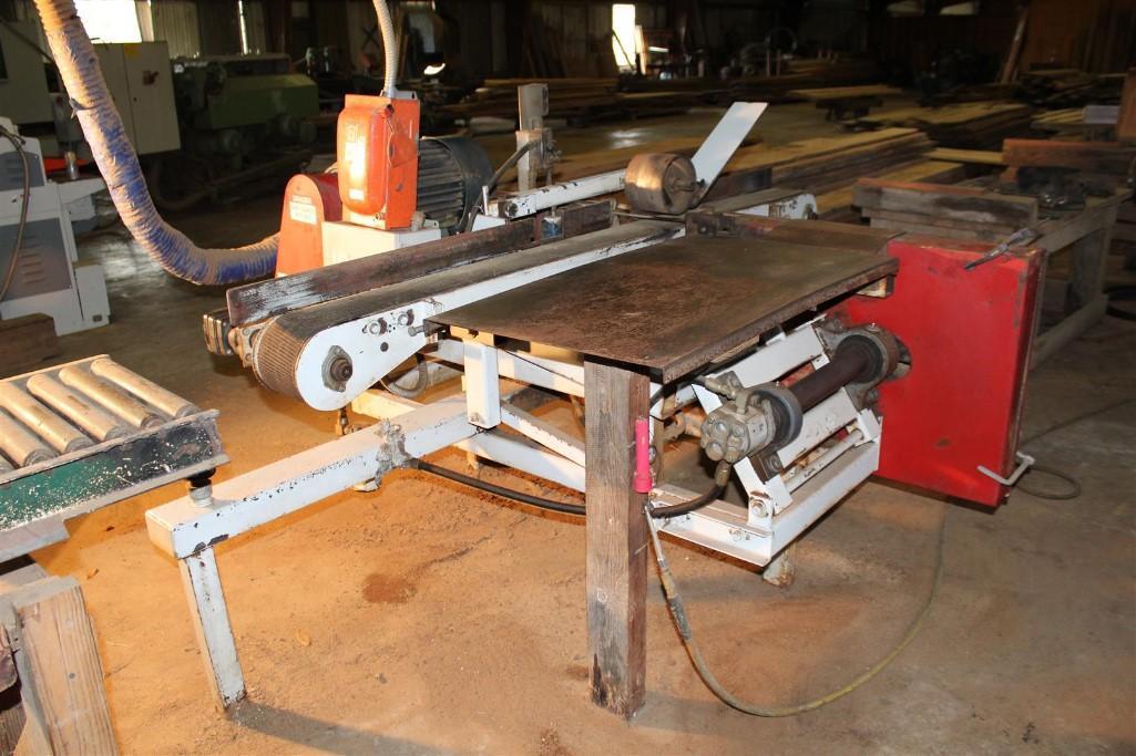 Go Fast Resaw with Conveyor