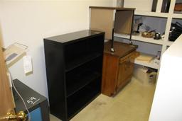 Lot of (3) Pieces of Office Furniture -- (1) Cabinet - (1) Metal Shelf - (1) Roll Around Desk