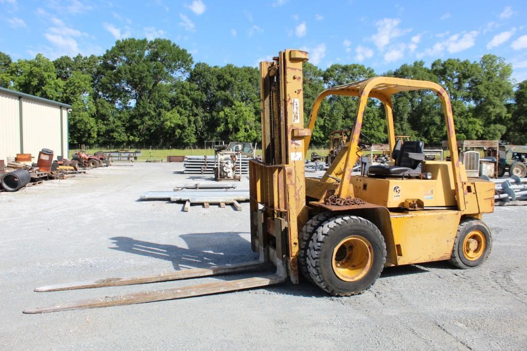 CAT V80D DIESEL FORKLIFT S/N 41X02205