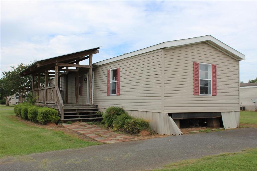 16x80 Mobile Home w/Porch