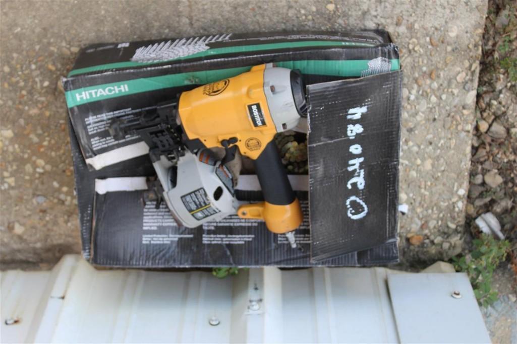 BOSTITCH ROOFING NAILER W/ NAILS