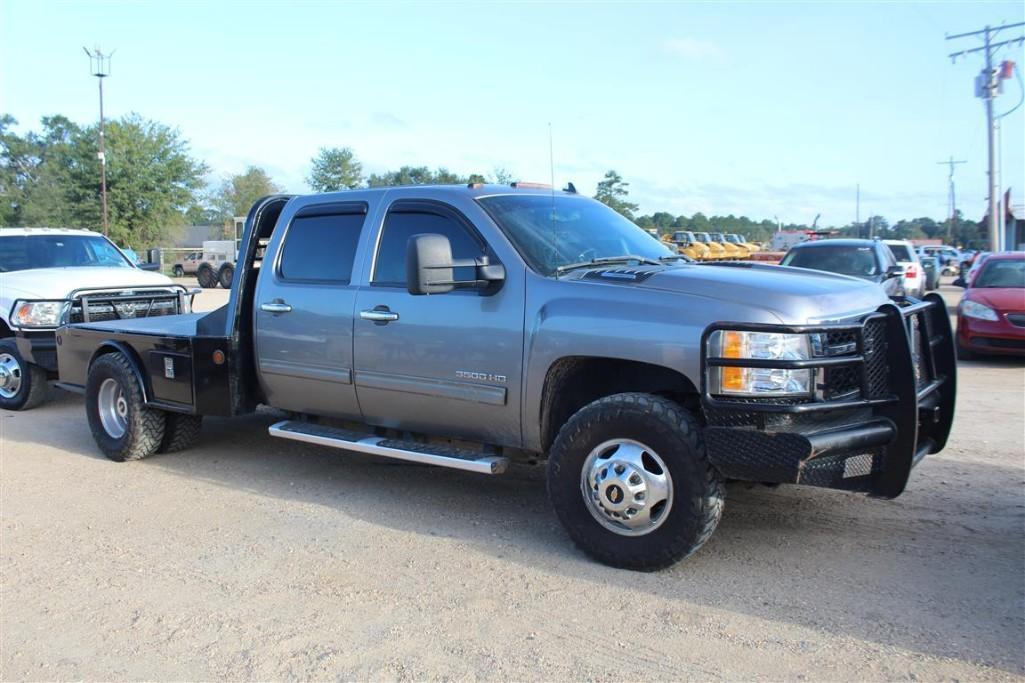 2012 CHEVROLET 3500HD 4X4 CREW CAB FLATBED TRUCK