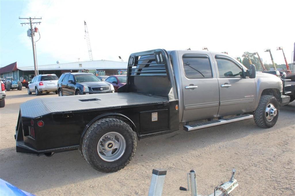 2012 CHEVROLET 3500HD 4X4 CREW CAB FLATBED TRUCK