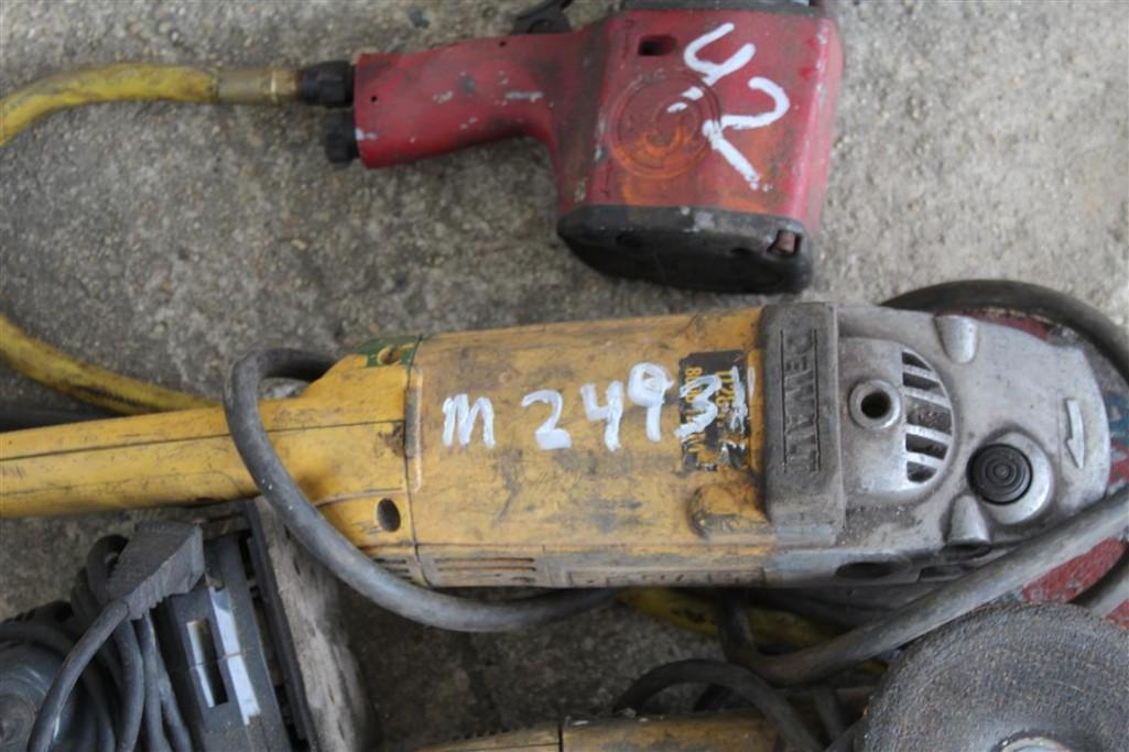 PALLET OF (3) GRINDERS